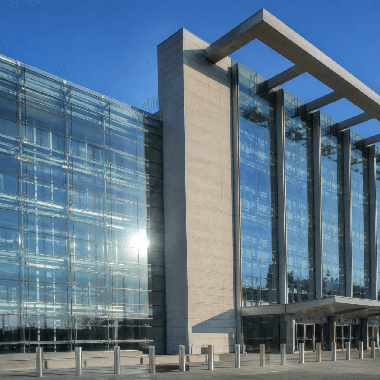 Fda'S Cmc Flexibility Guidance For Cell And Gene Therapy: What Changed In 2026 1 Fda cmc flexibility represented by the glass and stone fda headquarters building